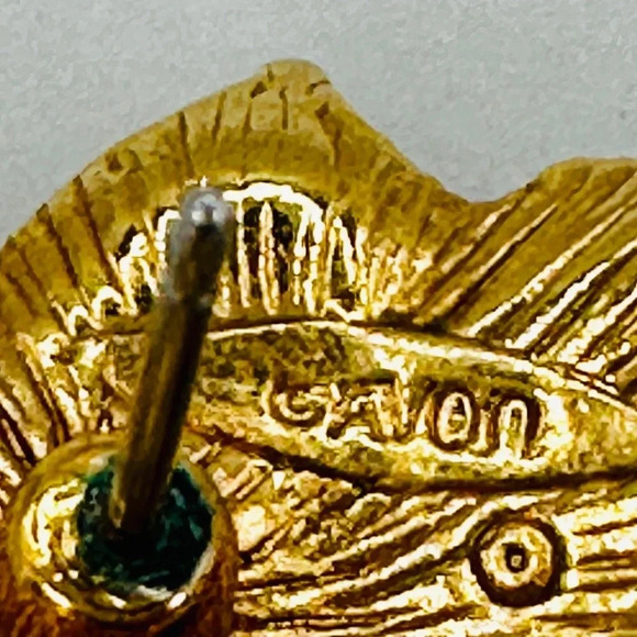 Vintage Avon 80’s Earrings Signed Christmas Holiday Red Jewel Holly Enam… - Picture 2 of 9